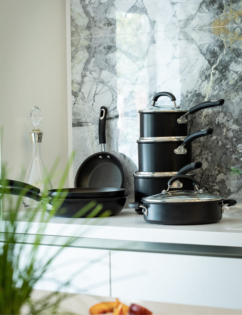 Circulon 3 piece non-stick saucepan set, UK version