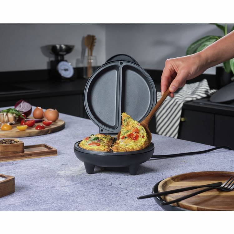 Salter Kuro omelette maker, imported from the UK