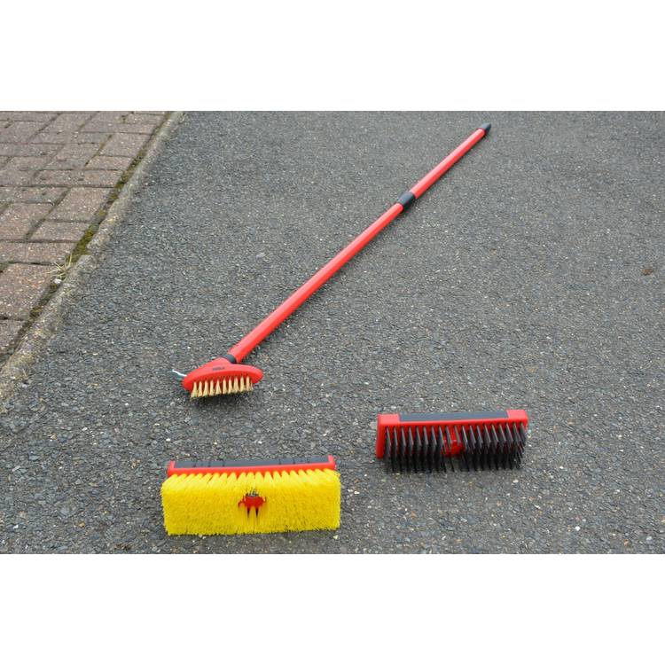 Hilka Paving Deck Patio Brush Set (British brand)