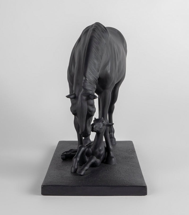 Lladró porcelain figurine of mare and foal, UK version