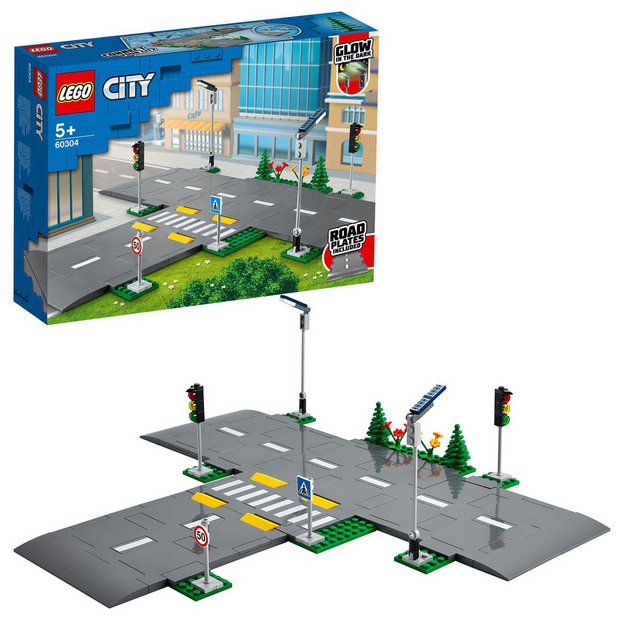 LEGO City Road Plates building set with traffic lights - British product