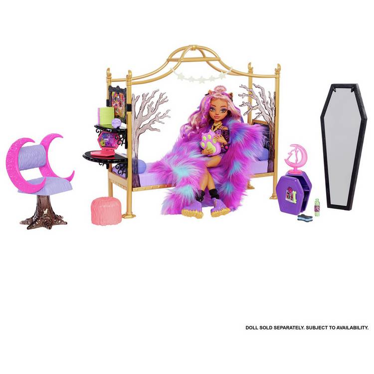 Monster High Clawdeen Wolf bedroom playset for 11 inch dolls (British brand)