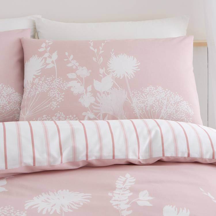Catherine Lansfield Meadowsweet Blush bedding set single, imported from the UK