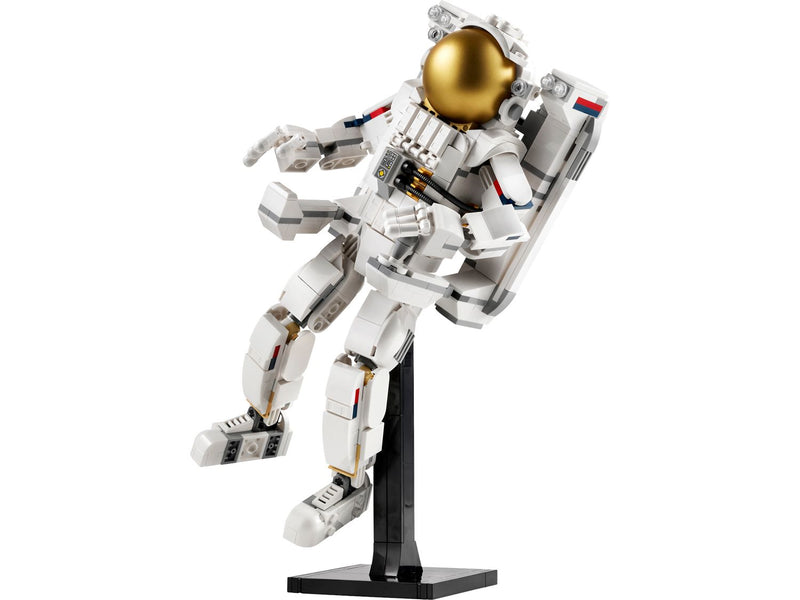 LEGO Space Astronaut Building Set 647 Pieces (British brand)