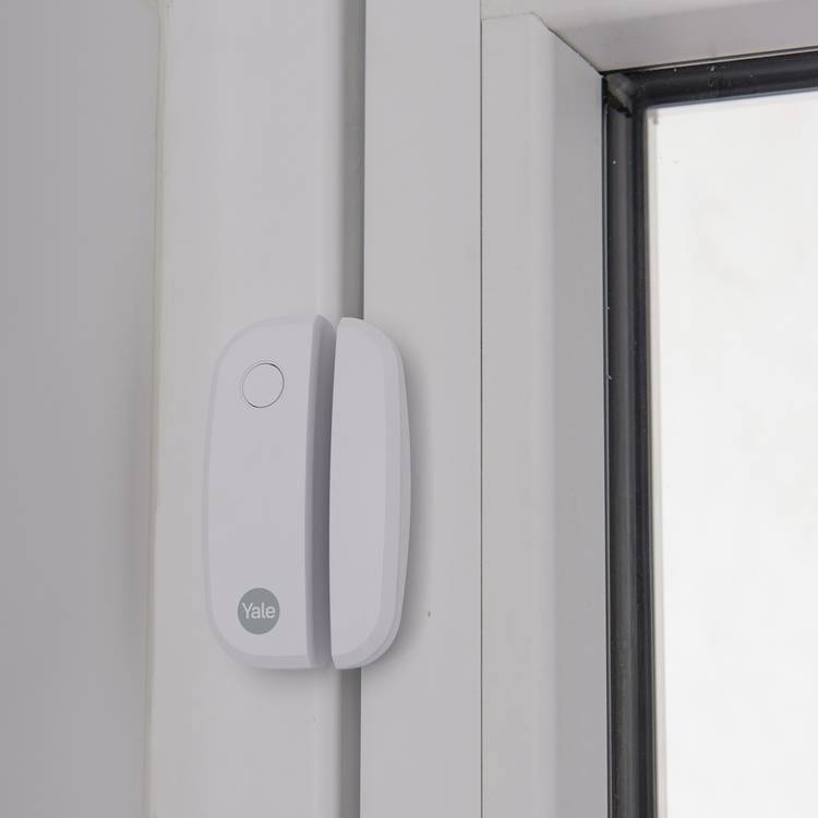 Yale door contact sensor for smart home alarm, UK version