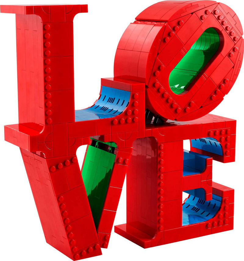 LEGO Art LOVE sculpture (British brand)