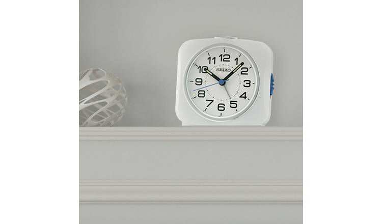 Seiko analogue alarm clock white, UK version