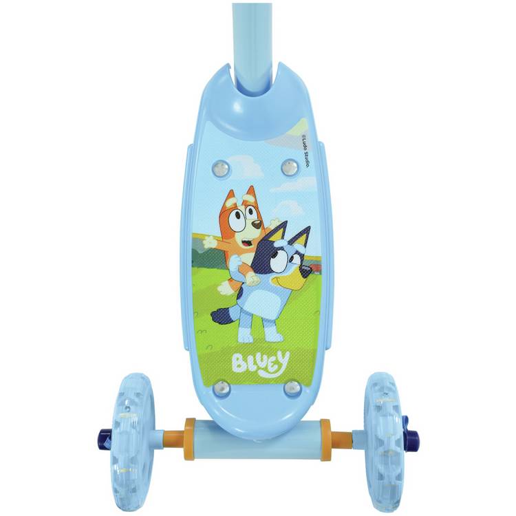 Bluey Tri-Lite 3 wheel scooter with LED wheels, UK version