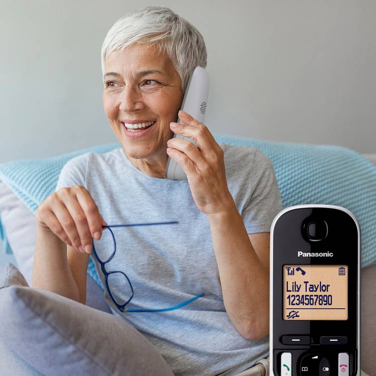Panasonic twin cordless phone with answer machine (British brand)