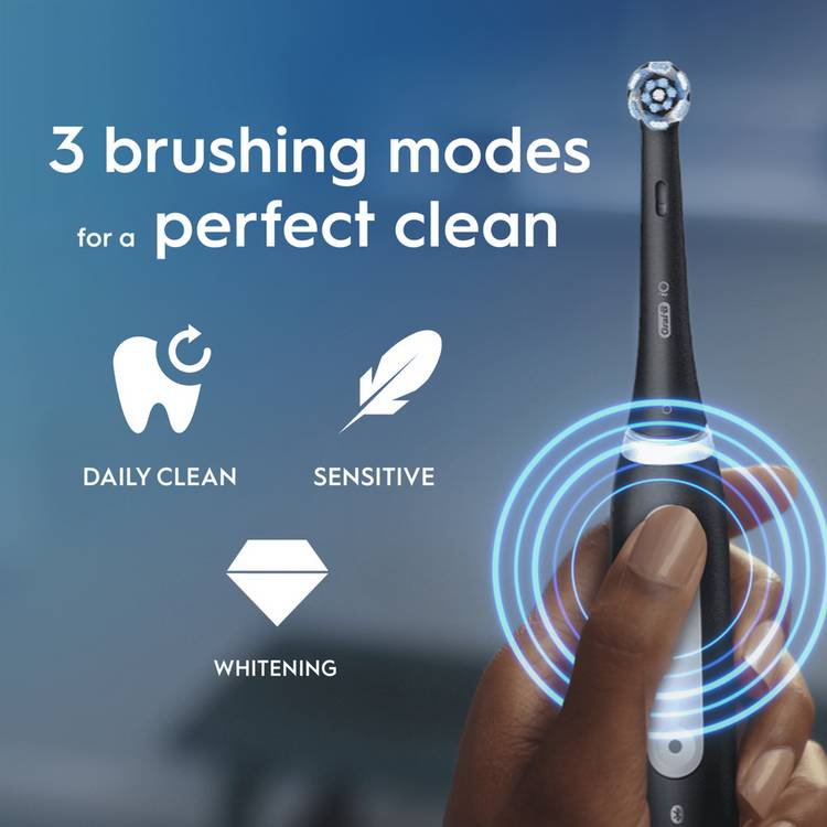 Oral-B iO3 electric toothbrush in black (British brand)