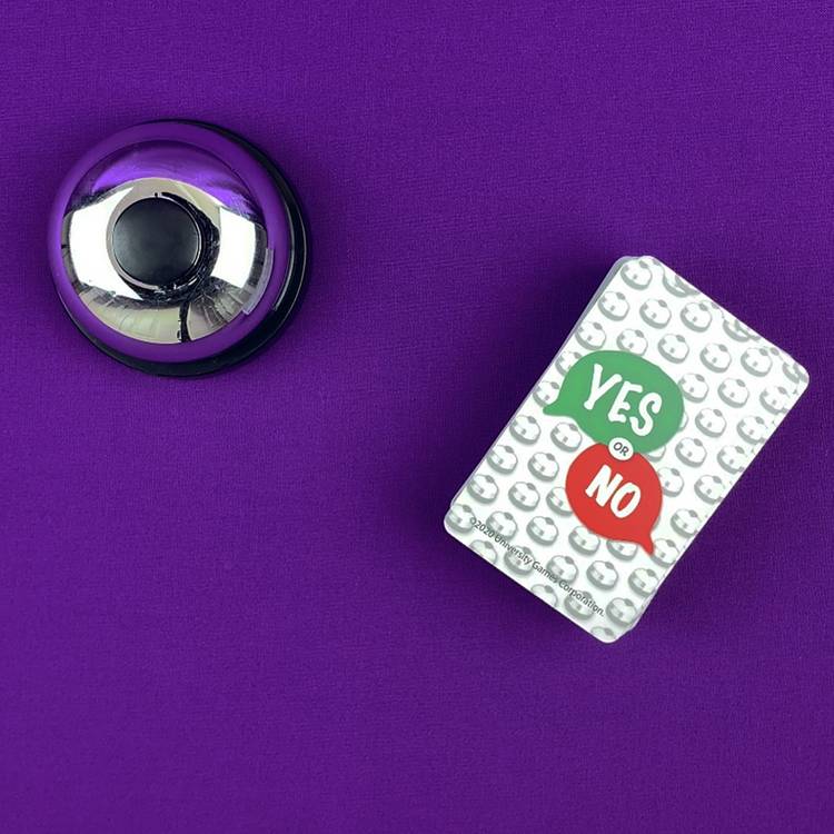 Yes! No! party game for teens and adults - British product