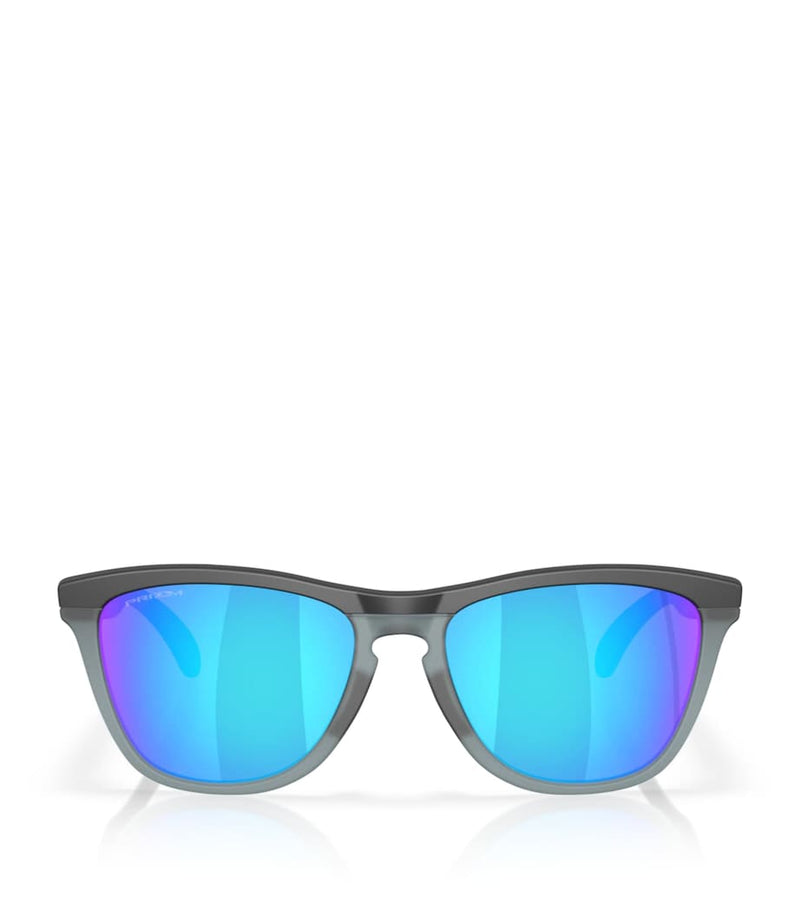 Oakley Frogskins Range sunglasses model 0OO9284 (British brand)