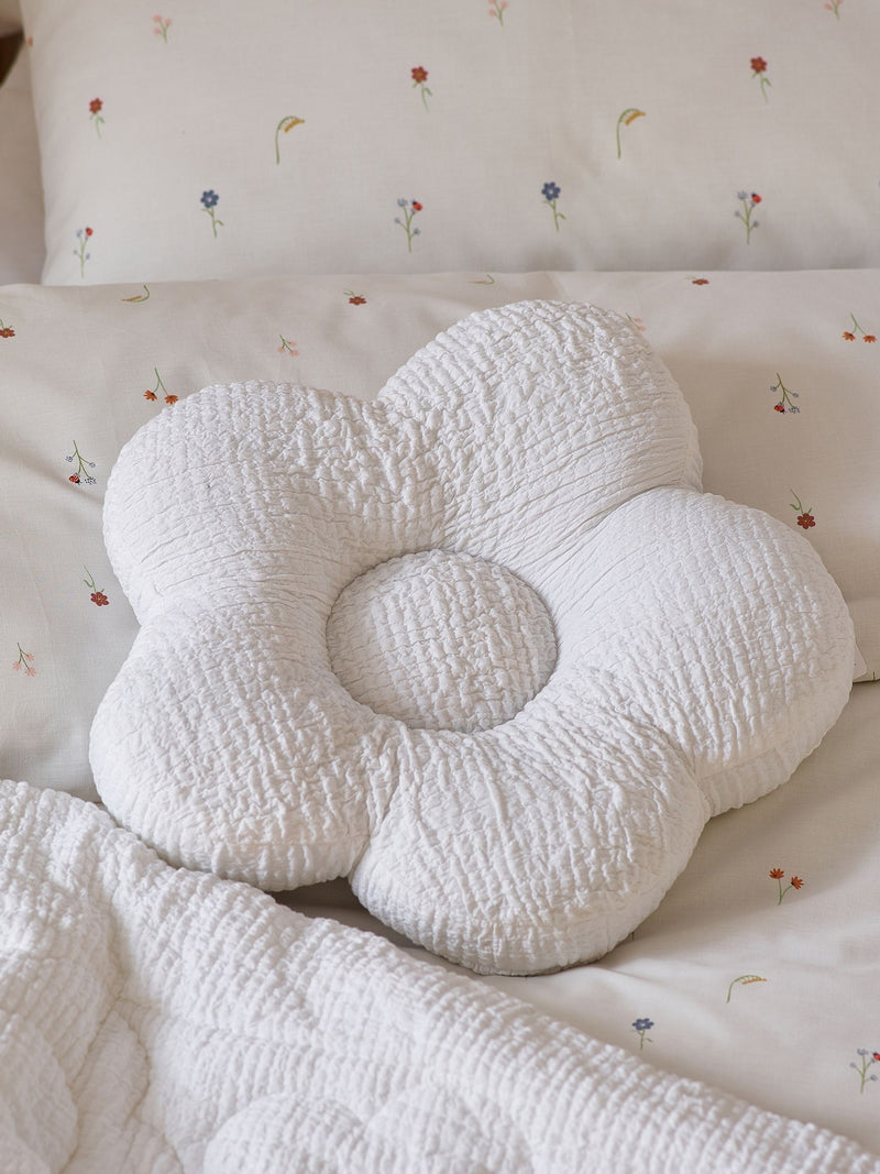 White textured daisy cushion 100% cotton, imported from the UK