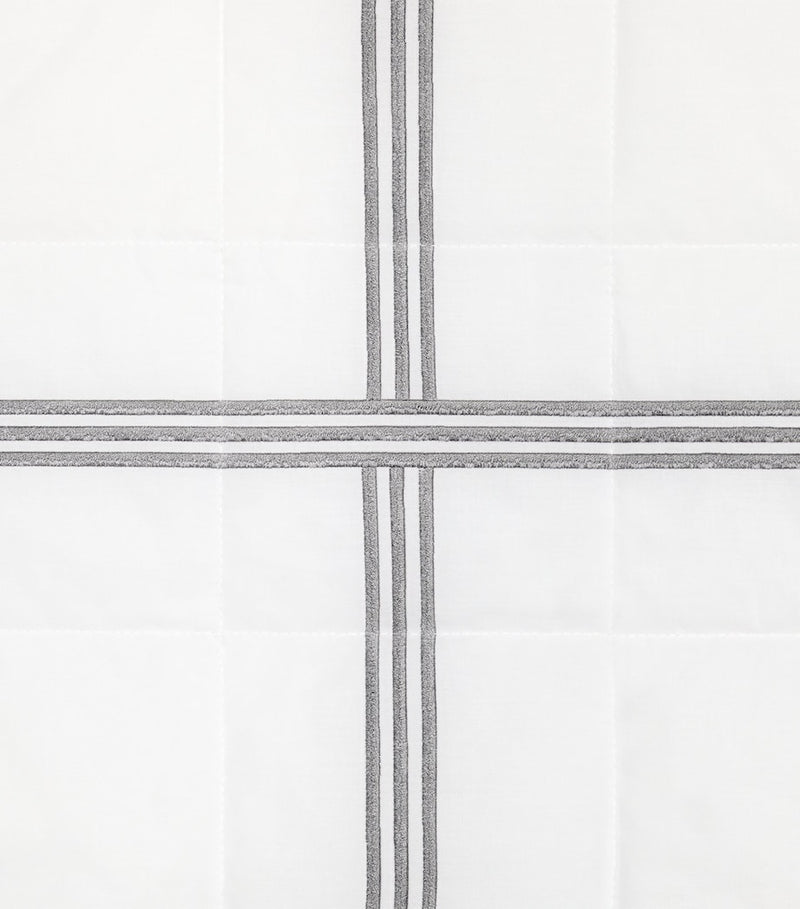 Pratesi Tre Righe Super King quilt 290x260cm, imported from the UK
