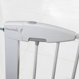 Munchkin Lindam Easy Lock safety gate 76cm - British product