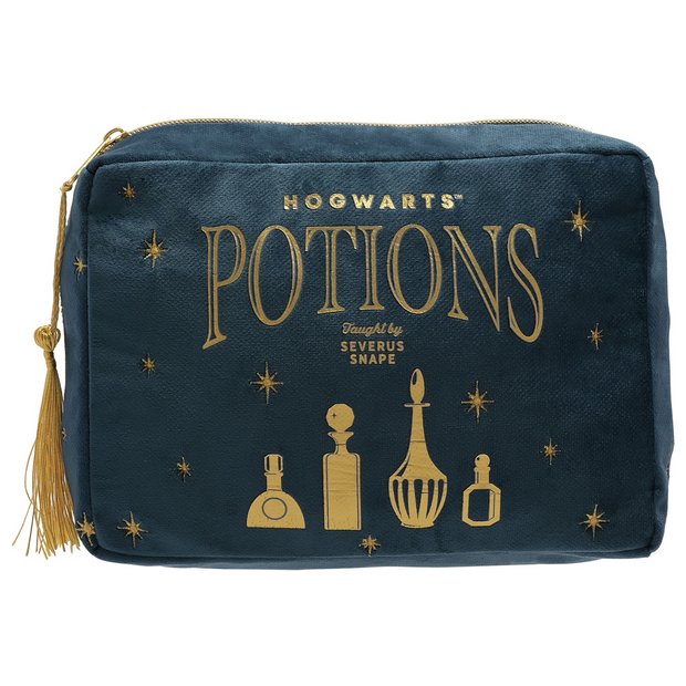 Warner Bros Harry Potter Alumni wash bag (British brand)