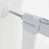 Munchkin auto close safety gate 76cm (British brand)