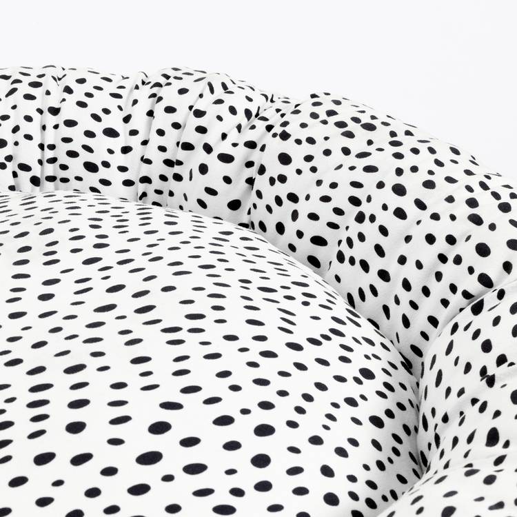 Doughnut Dog Bed Spotty Dot Print Large (British brand)