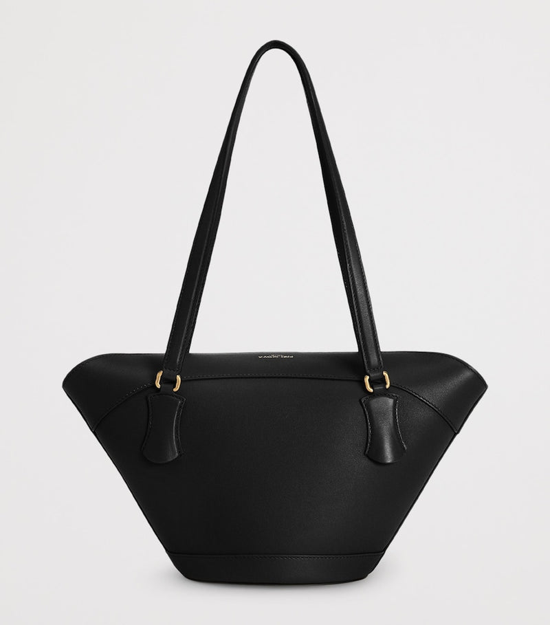 Dolce&Gabbana Capri leather shoulder bag with gold hardware (British brand)
