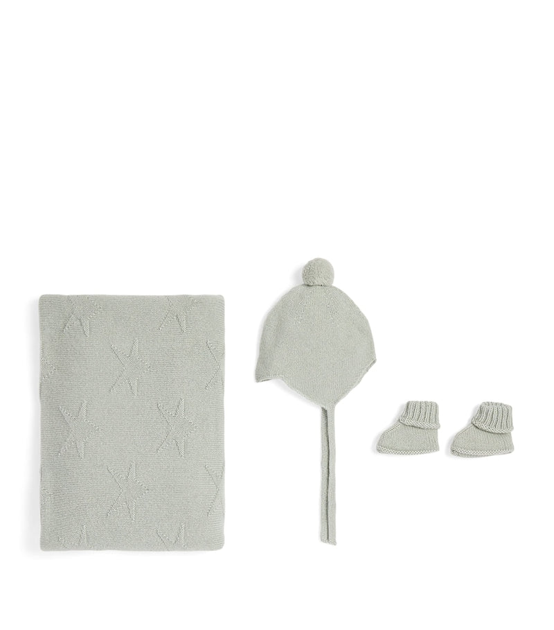 Bumbles & Boo baby boy hamper gift set, UK version
