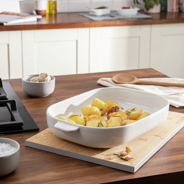 Habitat Riko large porcelain roaster - UK version