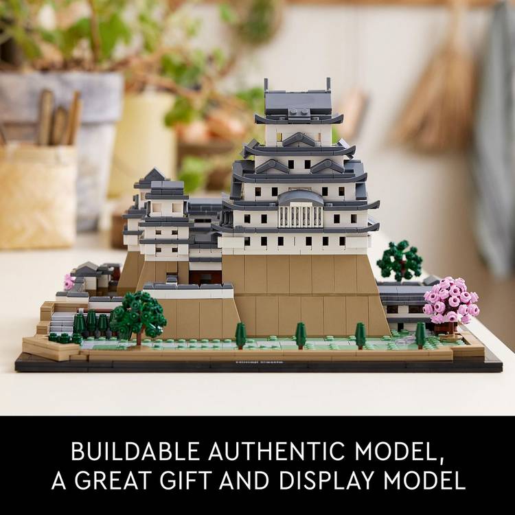 LEGO Architecture Himeji Castle model set 2125-piece (British brand)