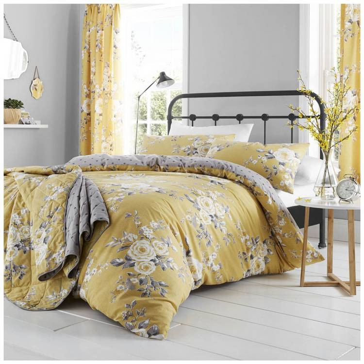 Catherine Lansfield Canterbury bedspread ochre king size - British product