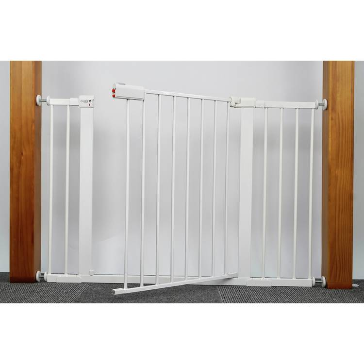 Cuggl extra wide safety gate white (British brand)