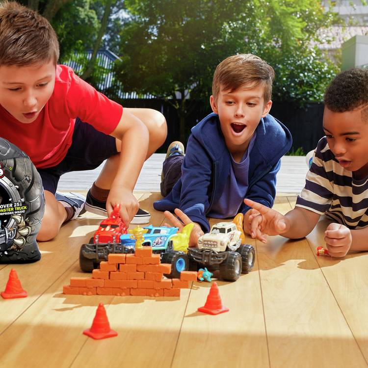 Zuru Smashers Surprise Monster Truck playset, imported from the UK