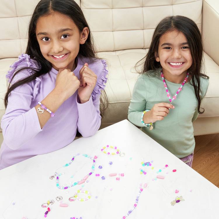 Charm Jewellery unicorn jewellery kit with beads and charms, imported from the UK