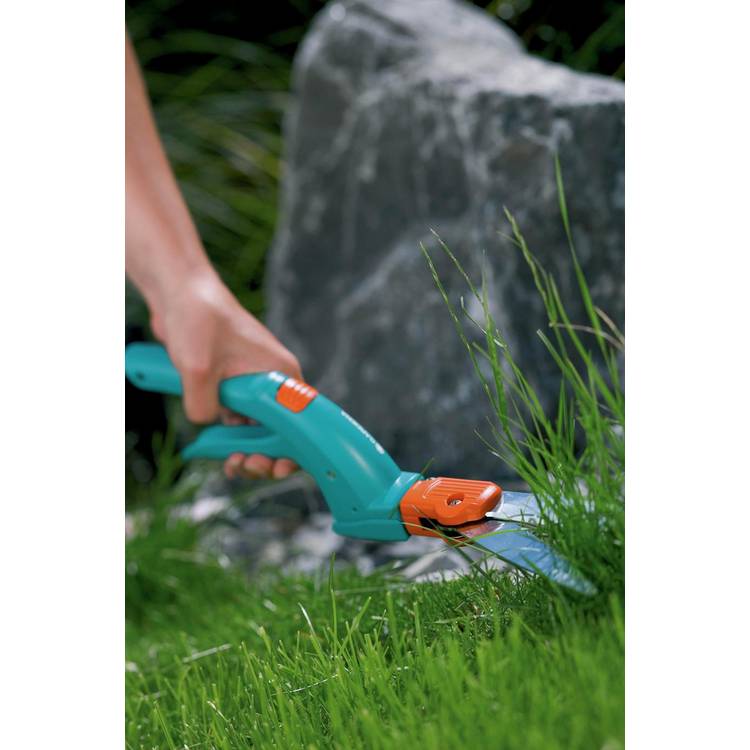 Gardena Classic grass shears manual garden trimmer (British brand)