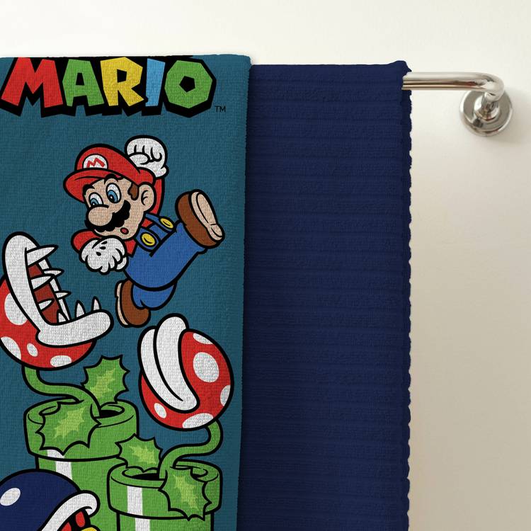 Nintendo Mario kids beach towel multicoloured 140x70cm, UK version