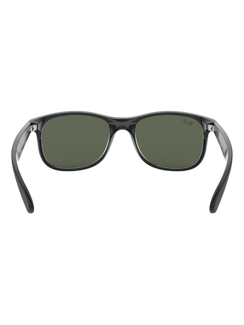 Ray-Ban Andy schwarze Sonnenbrille mit Nylonrahmen, britische Version