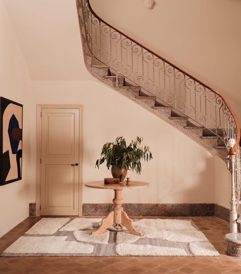 The Rug Company Fossil Ash rug 3.05m x 2.44m (British brand)
