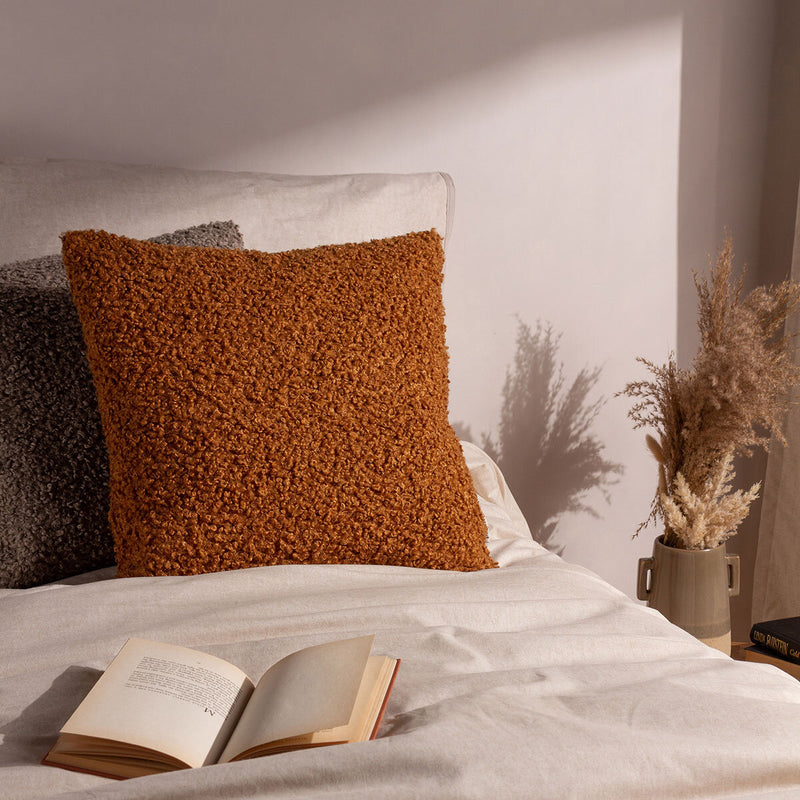 Furn reversible boucle cushion 45x45 cm - British product