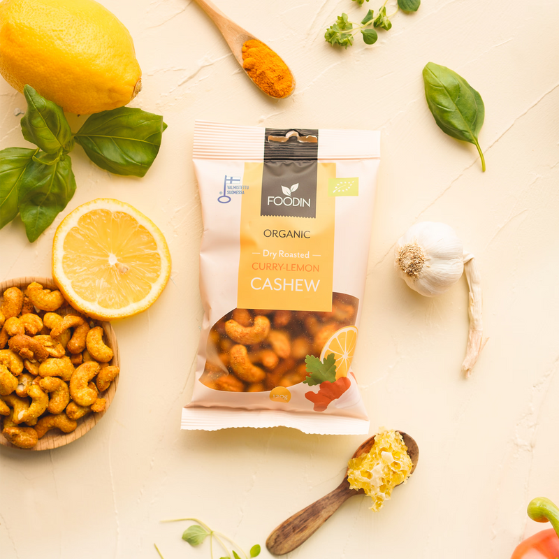 Organic curry-lemon cashew nuts 8x120g - British product