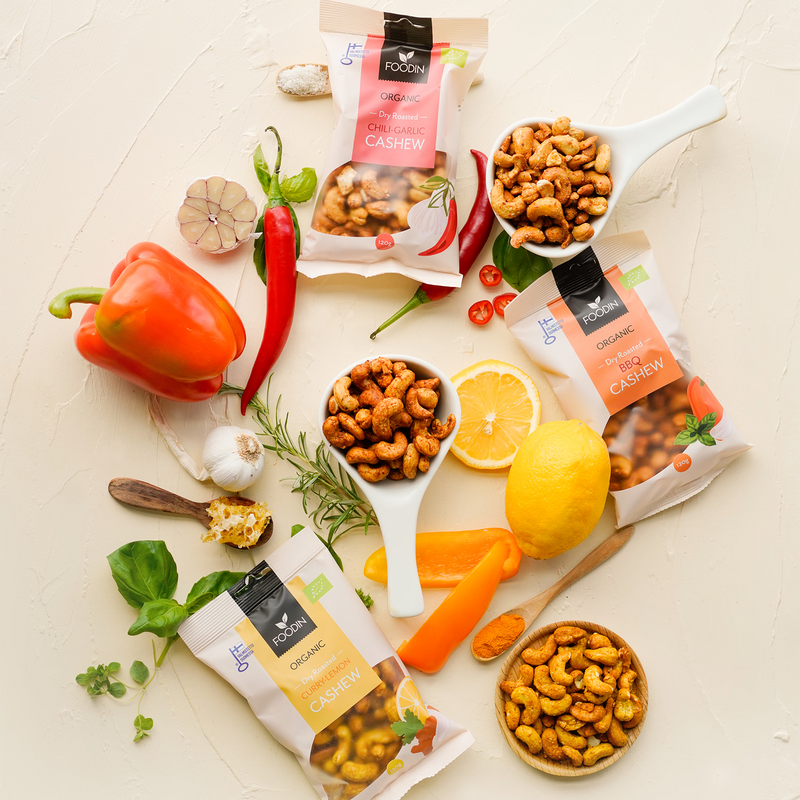 Organic curry-lemon cashew nuts 8x120g - British product