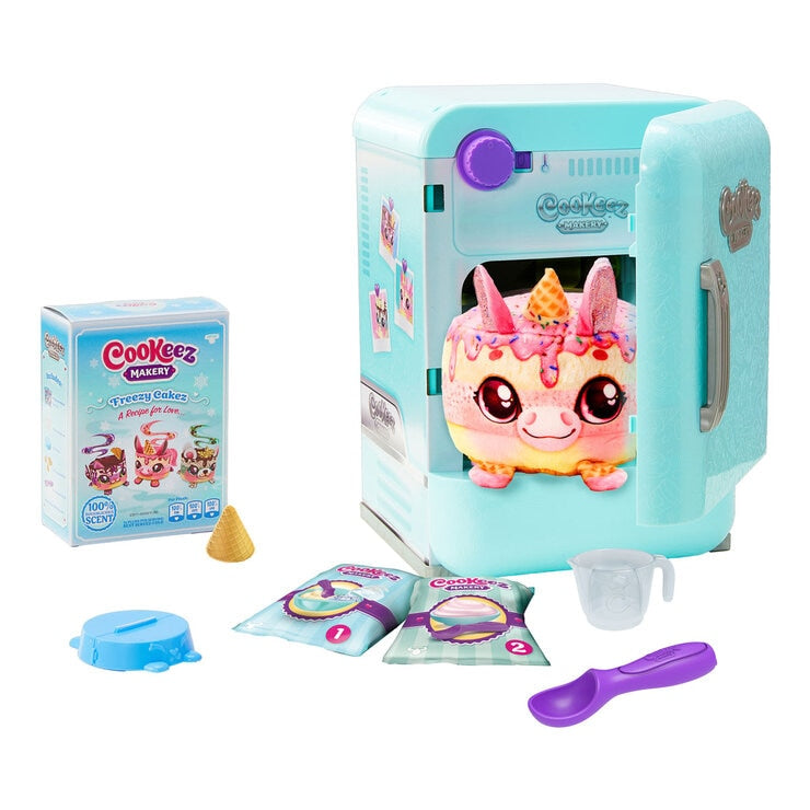 Cookeez Makery bulk role-play set with plush toys, UK version