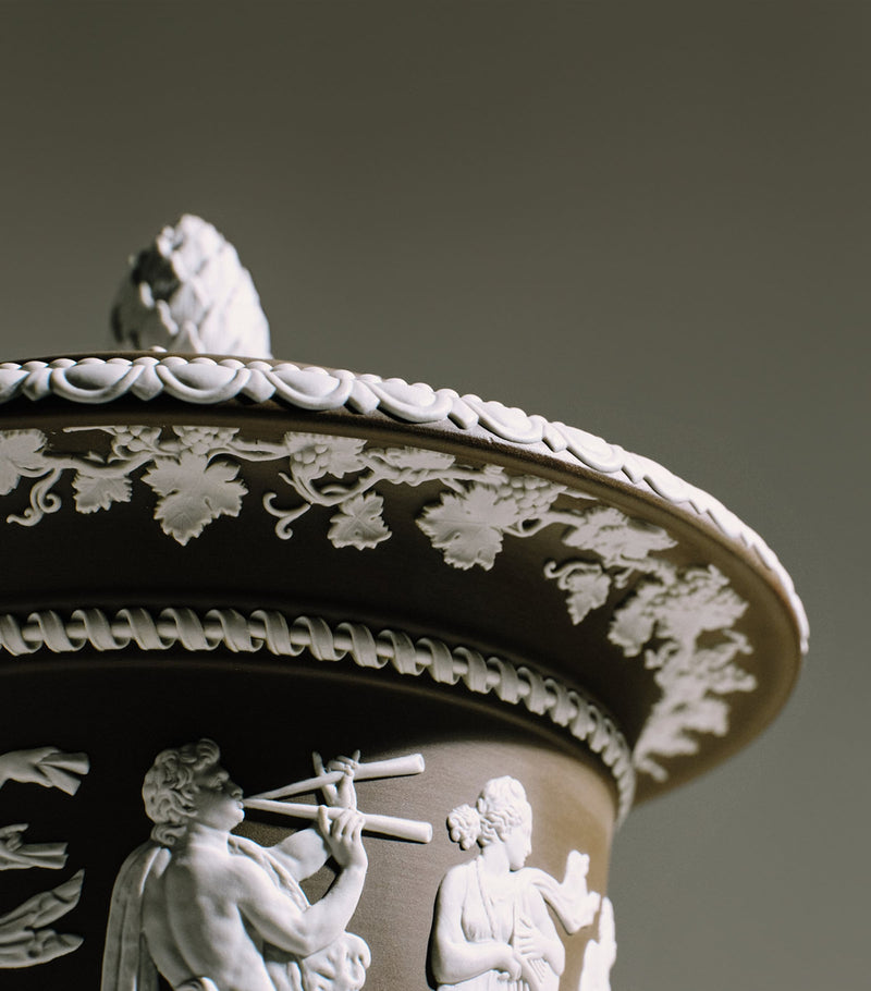 Wedgwood Borghese vase 46.5cm (British brand)