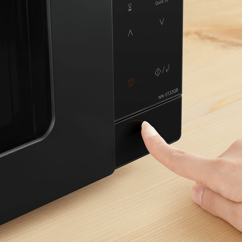 Panasonic 20L solo microwave black, UK version