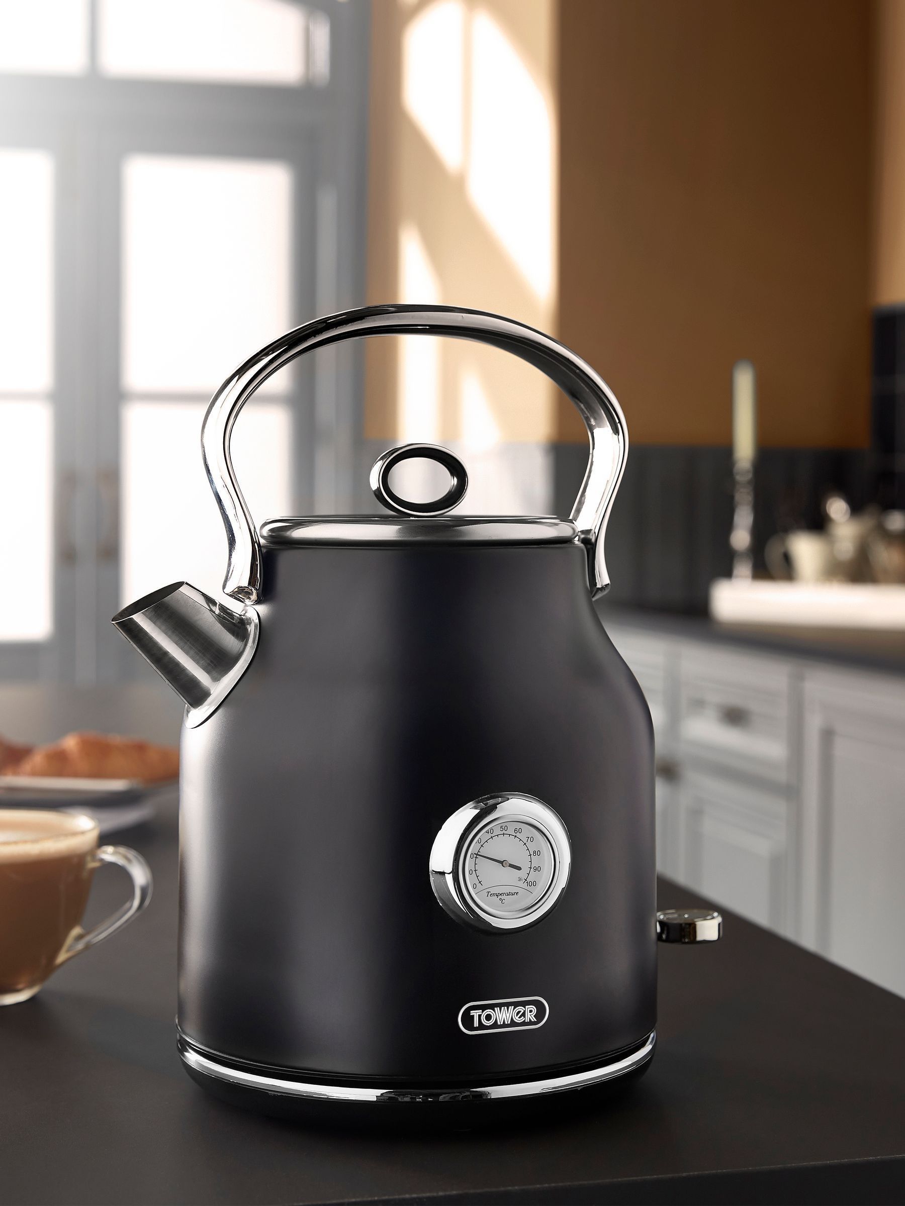 Tower Black Renaissance 1.7L 3KW Ultra-Fast Boil Kettle