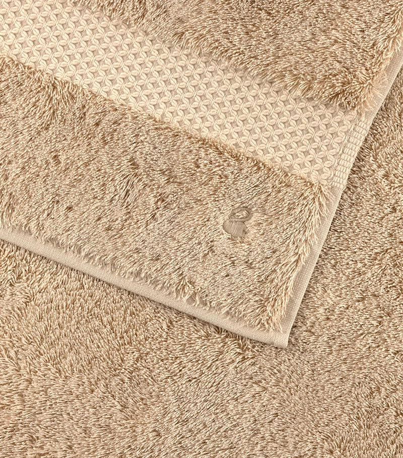 Yves Delorme Etoile bath towel 70cm x 140cm (British brand)