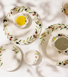 Bordallo Pinheiro x Esporão pasta plate 22.5cm, imported from the UK