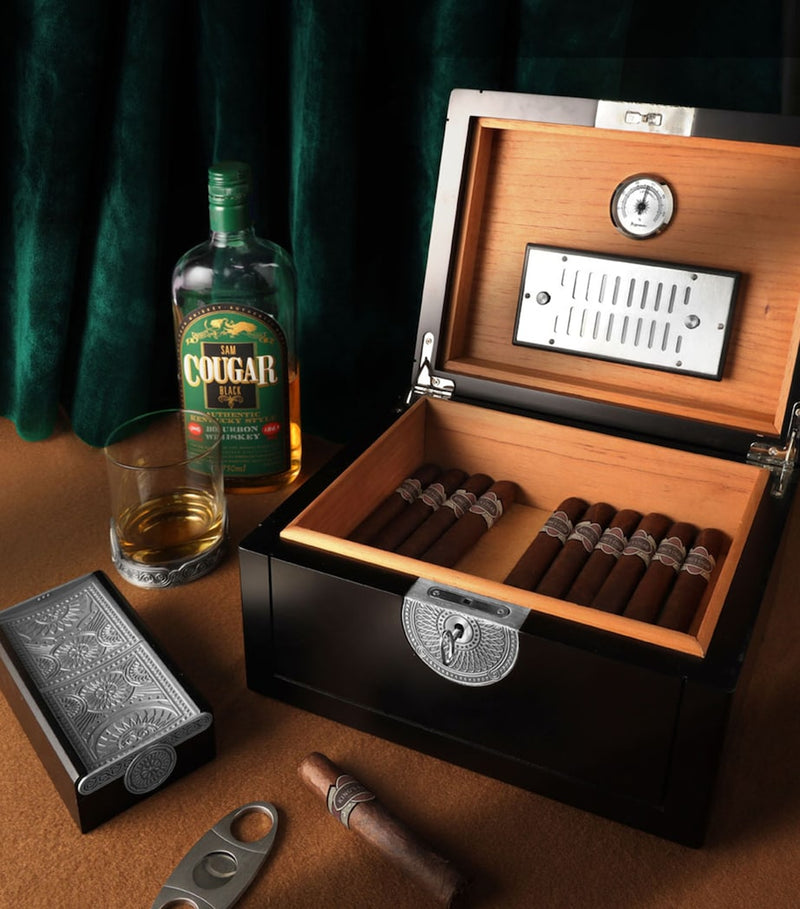Royal Selangor Ace Humidor with cedar lining - British product