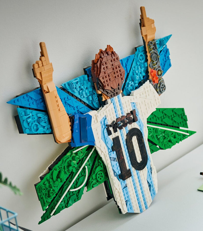 LEGO building set Messi Celebration 1427 pieces (British brand)