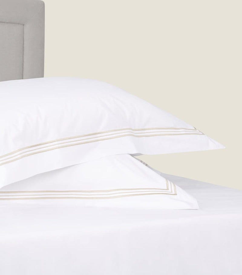 Frette Triplo Super King flat sheet set - British product
