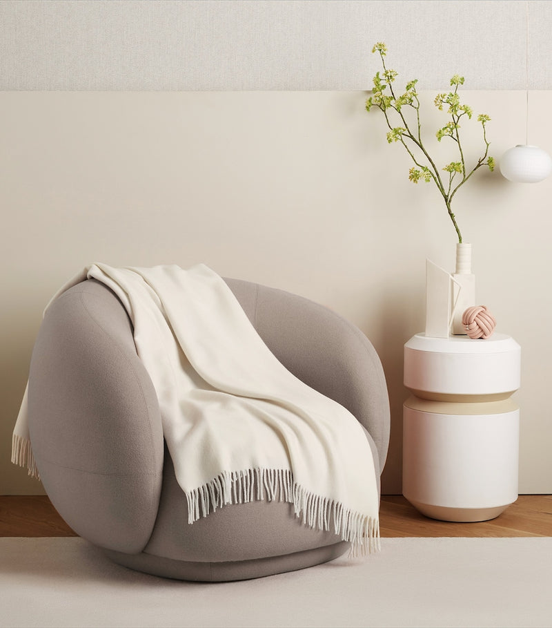 Frette pure cashmere throw 130cm x 185cm, imported from the UK