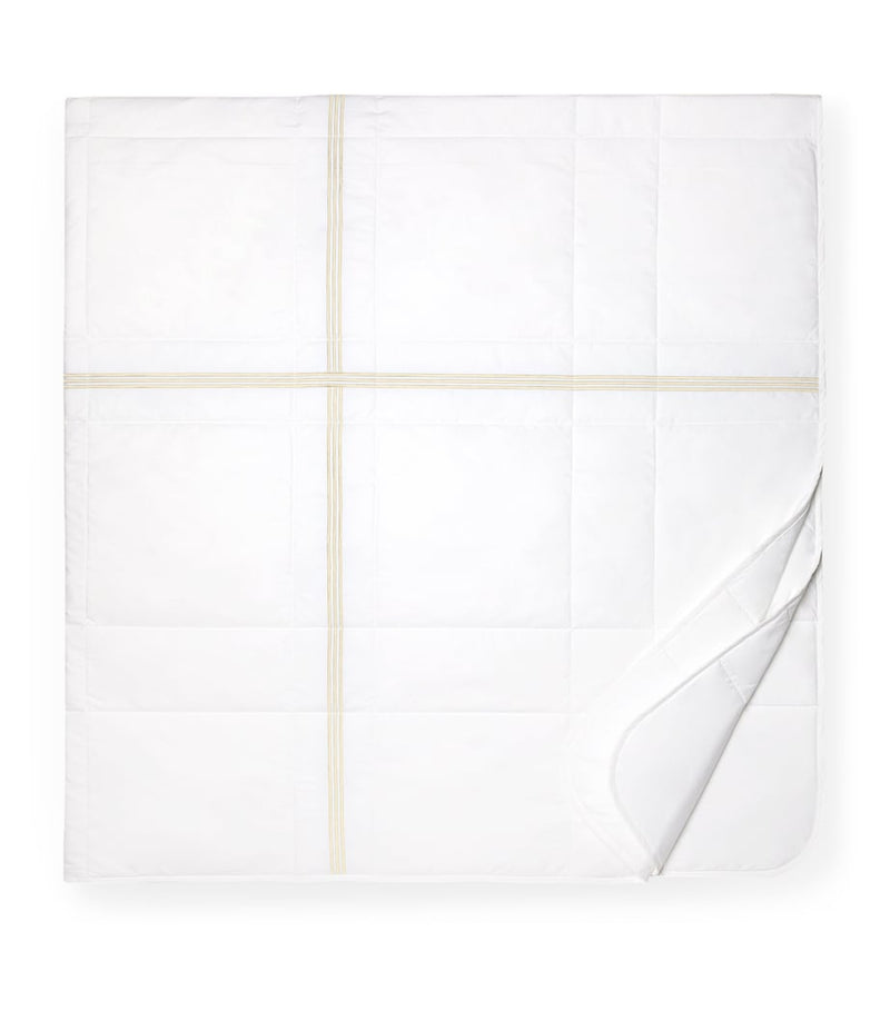 Pratesi Tre Righe cotton quilt 290x254cm (British brand)