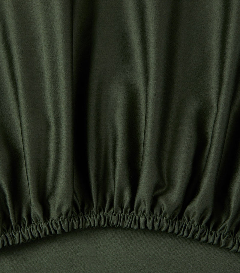 Ralph Lauren RL624 Super King Fitted Sheet, imported from the UK
