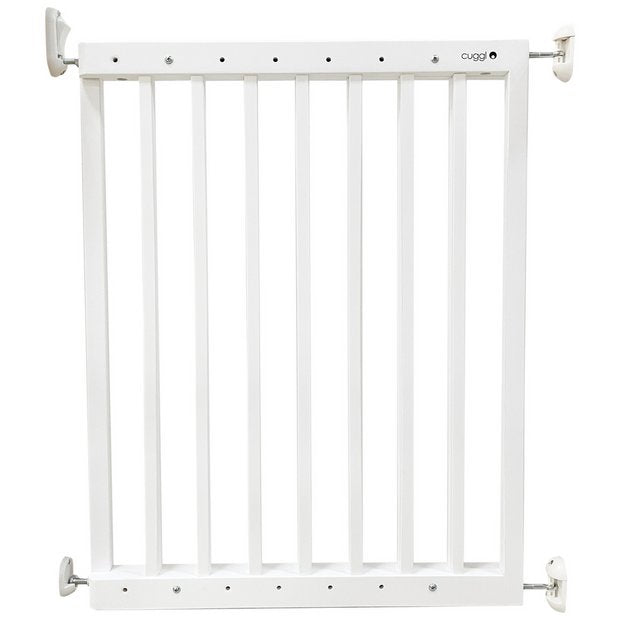 Cuggl white wooden safety gate (British brand)